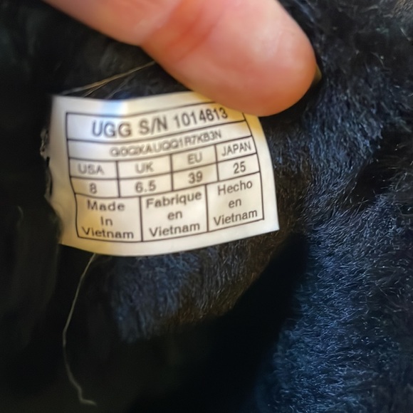 UGG Boots - Picture 11 of 13